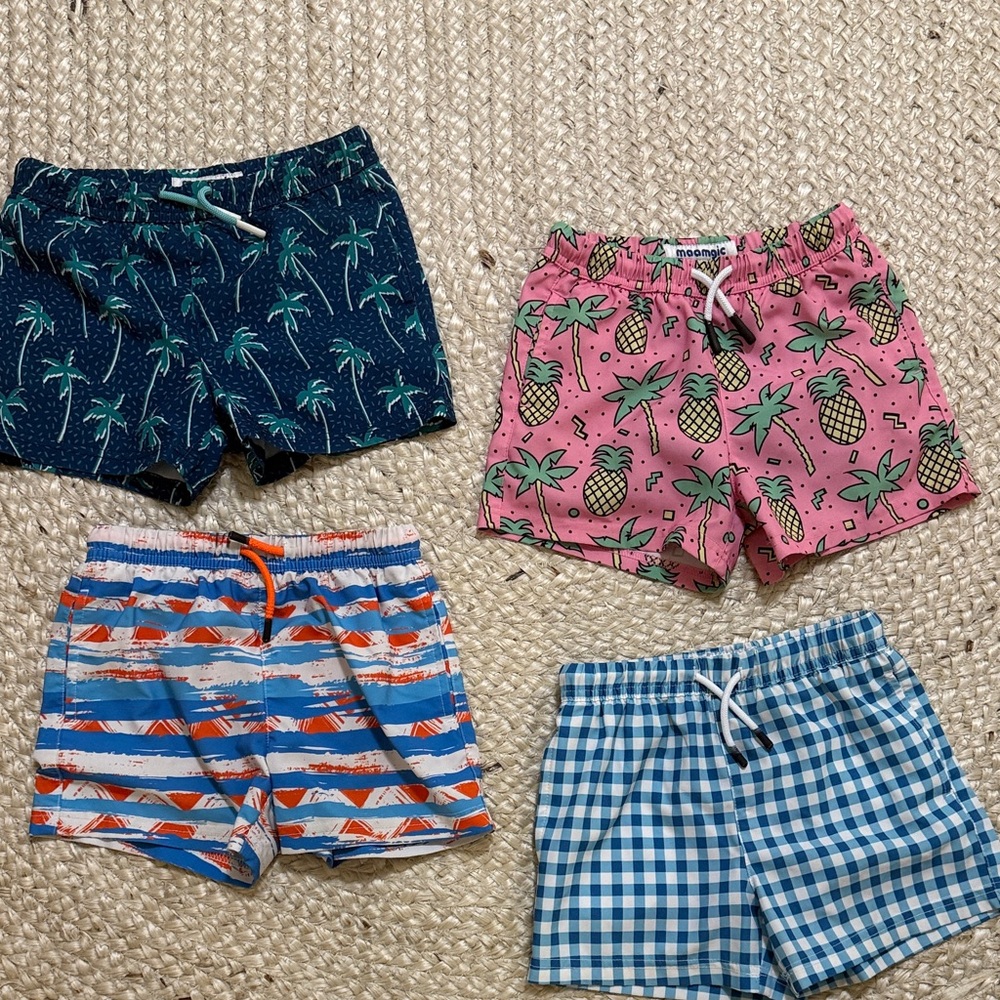 Set of 4 Swim Trunks for Kids - Tropical Print